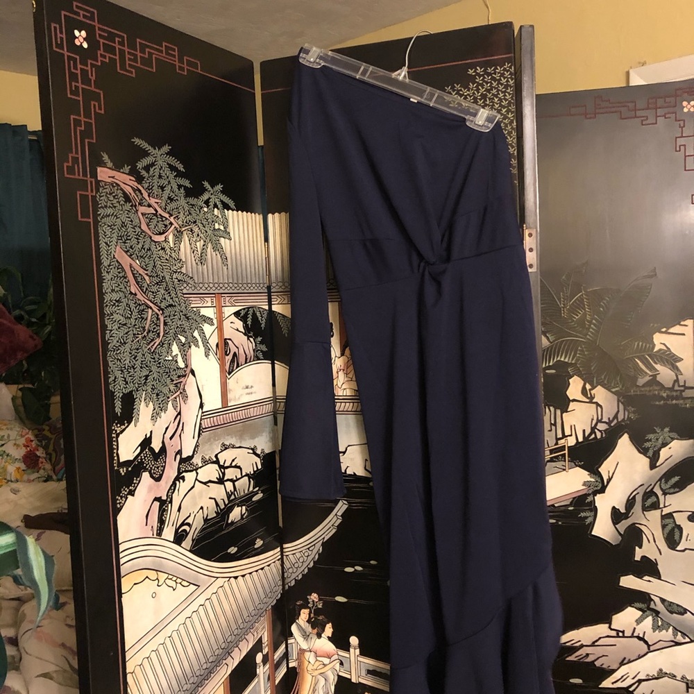 Dress - Picture 6 of 6